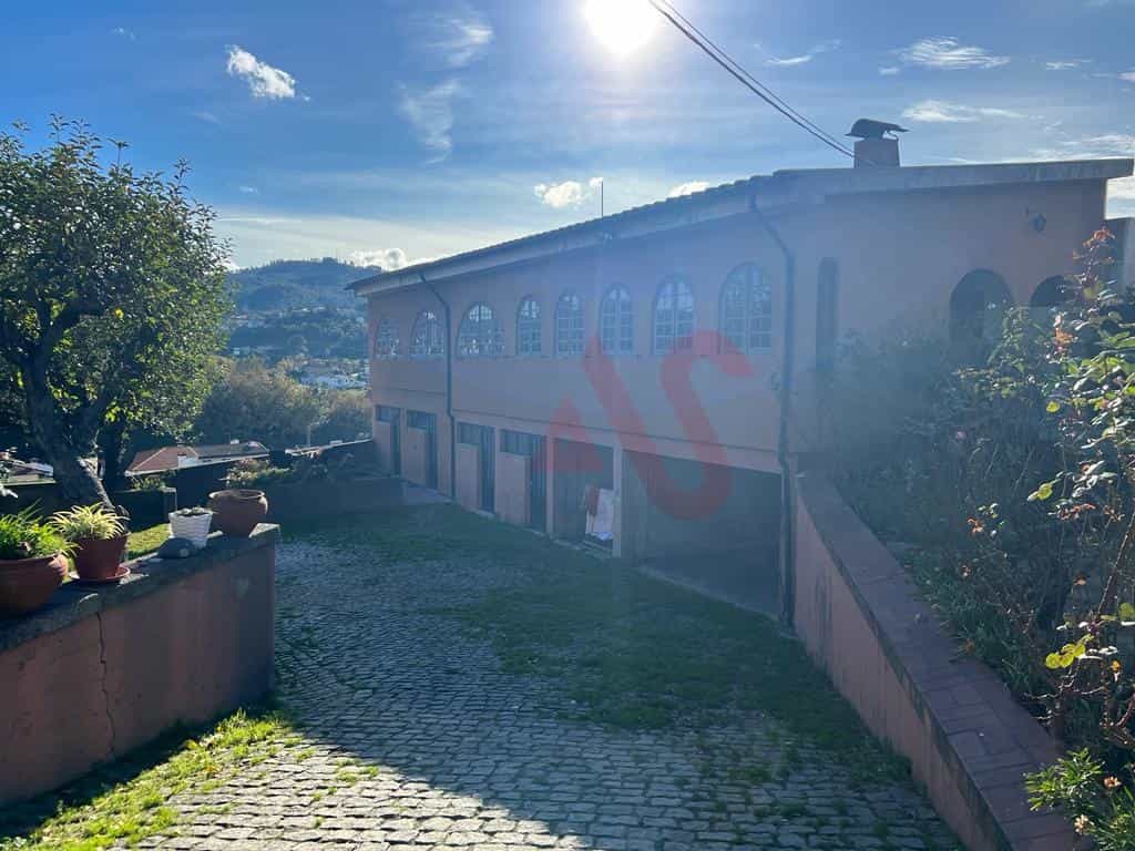 σπίτι σε São João de Caldas de Vizela, Braga 12237394