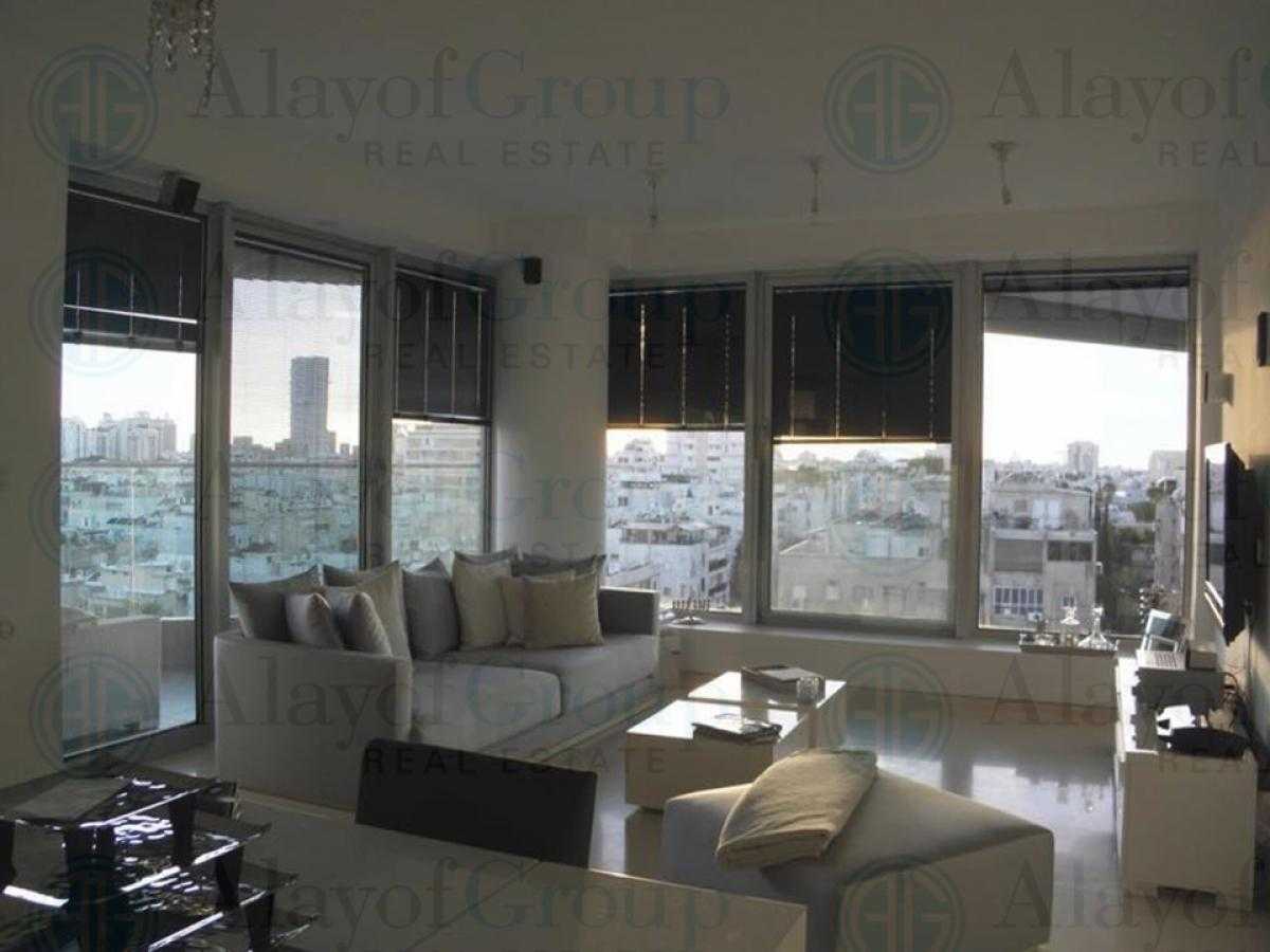 Condominium in Tel Aviv-Yafo, Tel Aviv 12238265