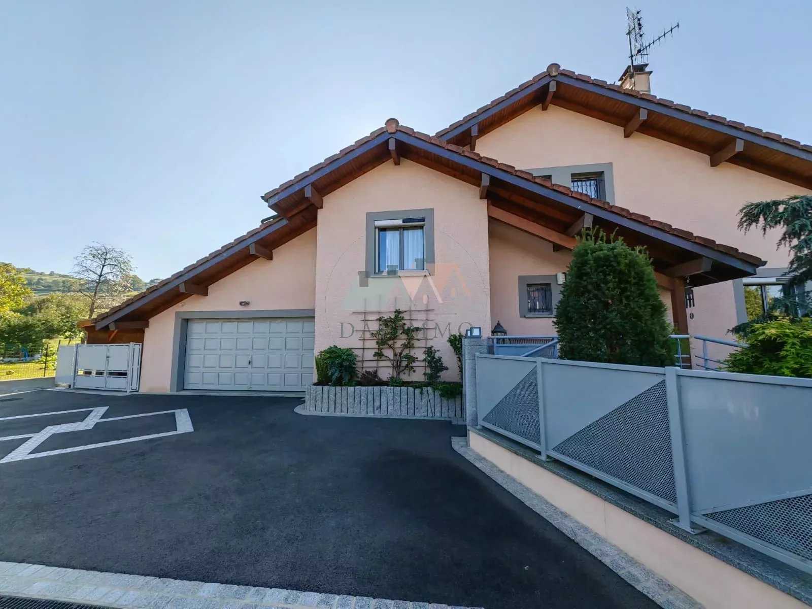 casa en Douvaine, Auvernia-Ródano-Alpes 12238316