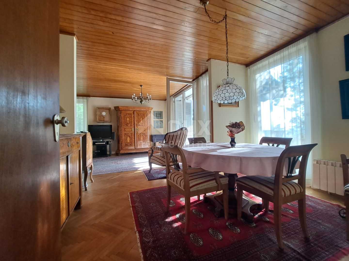 σπίτι σε Opatija, Primorsko-Goranska Zupanija 12238751