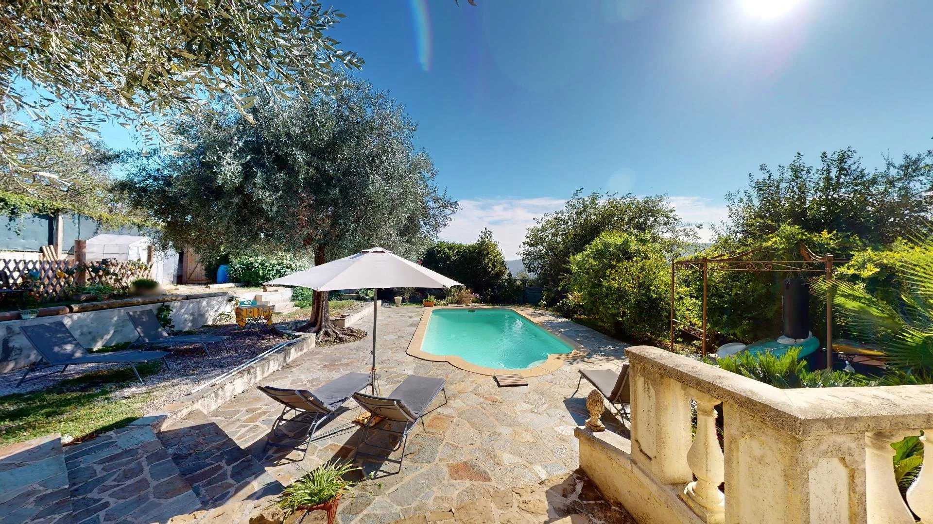 σπίτι σε Contes, Provence-Alpes-Cote d'Azur 12238835