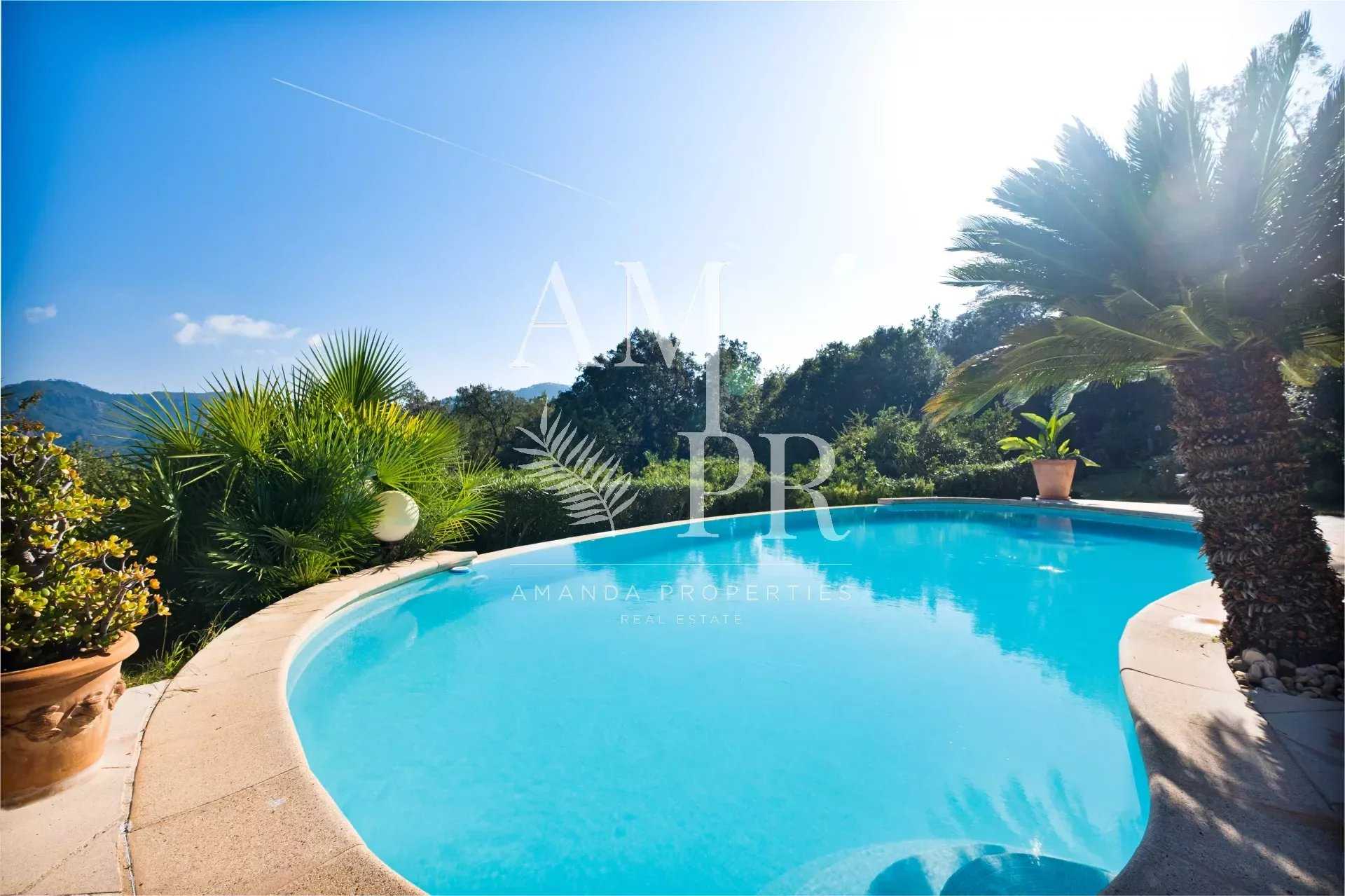 House in Tanneron, Provence-Alpes-Cote d'Azur 12238851