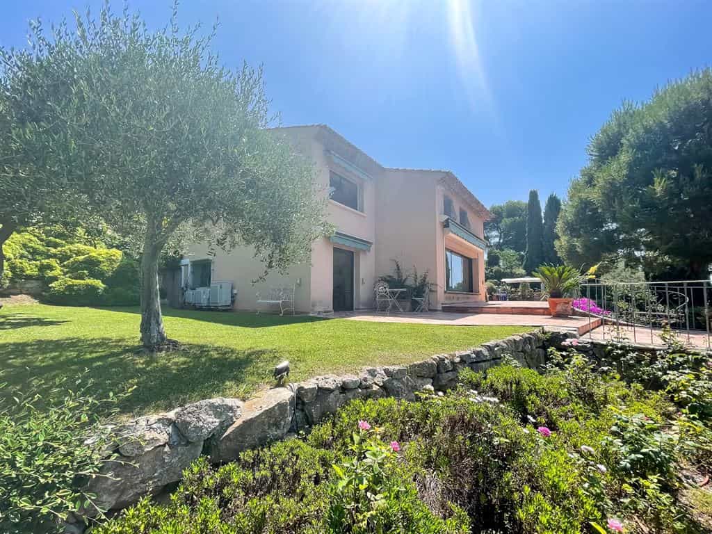 rumah dalam Villefranche-sur-Mer, Provence-Alpes-Côte d'Azur 12238857