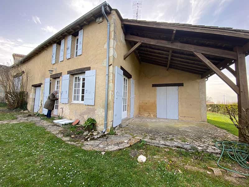 Casa nel Port-Sainte-Foy-et-Ponchapt, Nuova Aquitania 12239843