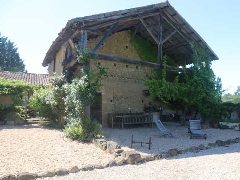 Hus i Monlezun, Occitanie 12239844