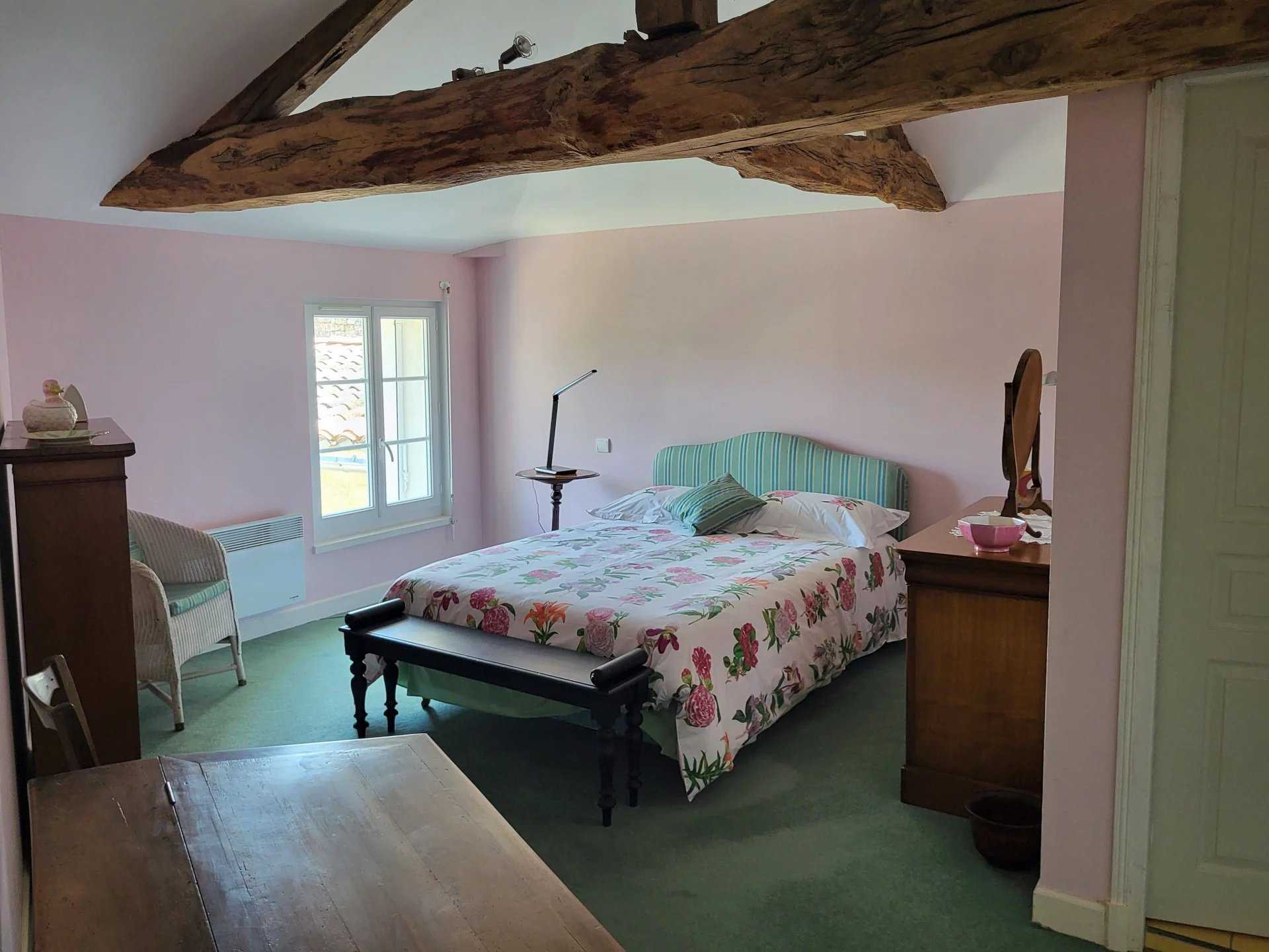 بيت في Mosnac-Saint-Simeux, Nouvelle-Aquitaine 12239957