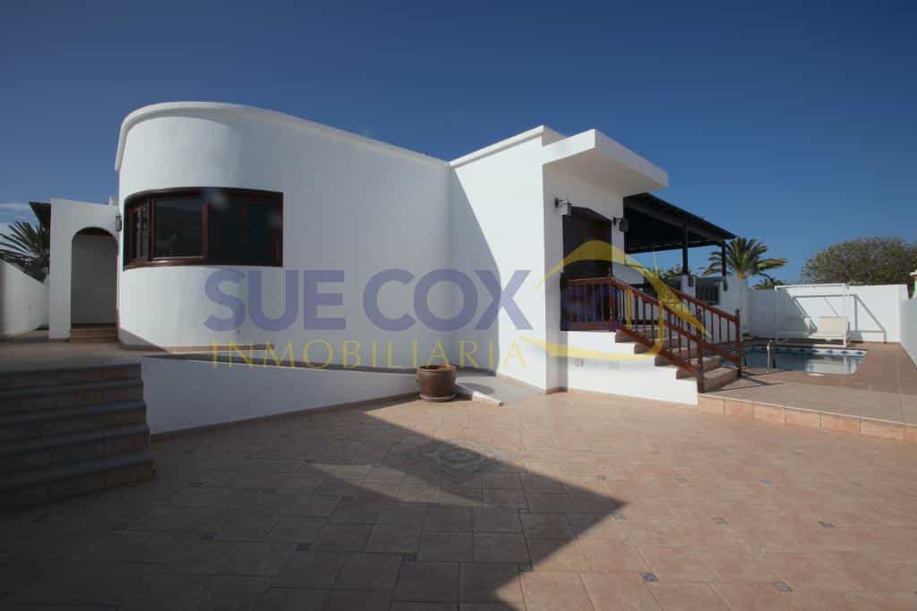 σπίτι σε Arrecife, Κανάριοι Νήσοι 12240036
