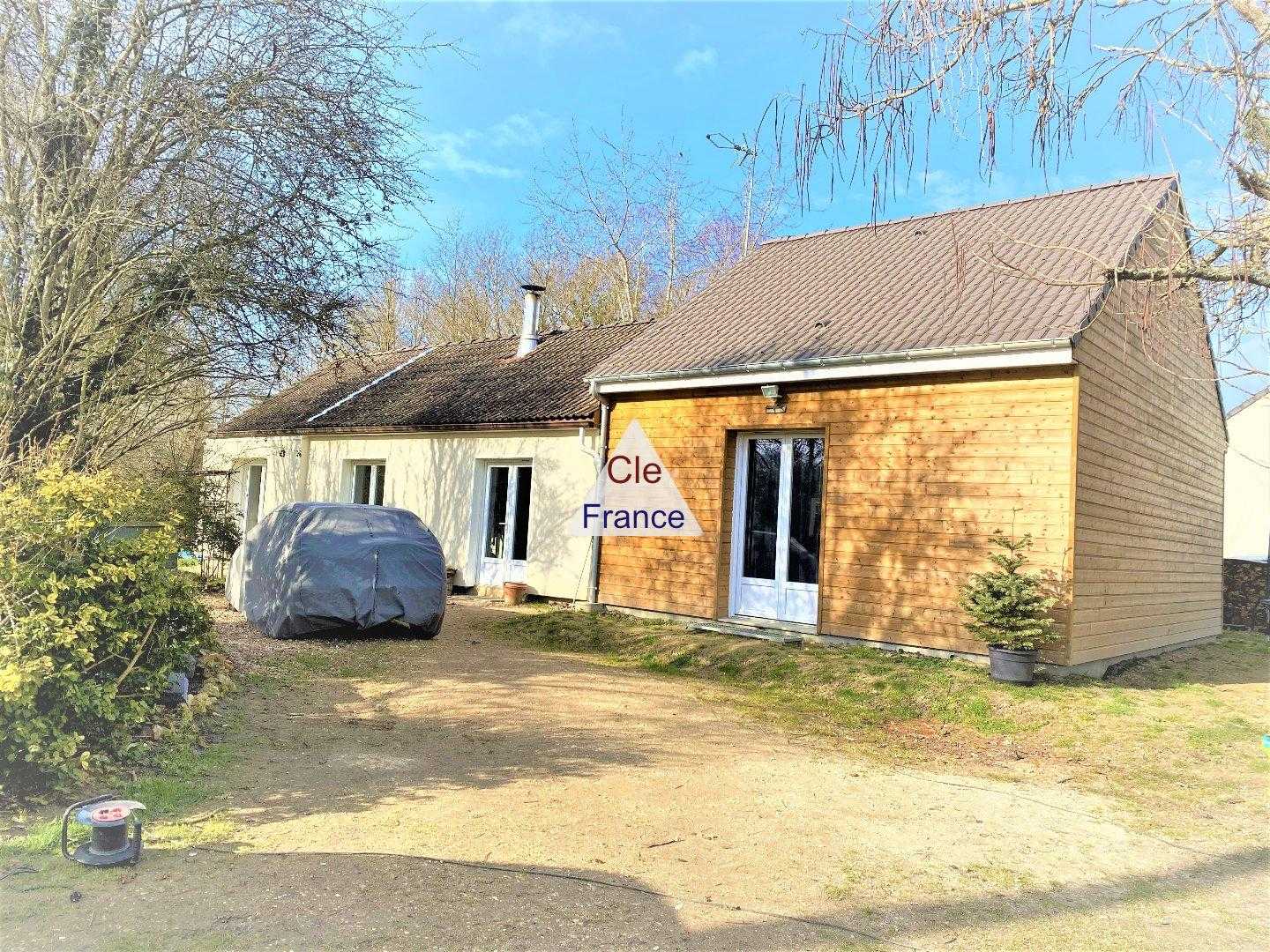 σπίτι σε Nogent-sur-Vernisson, Centre-Val de Loire 12240321