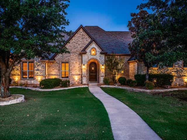House in Heath, Texas 12240410
