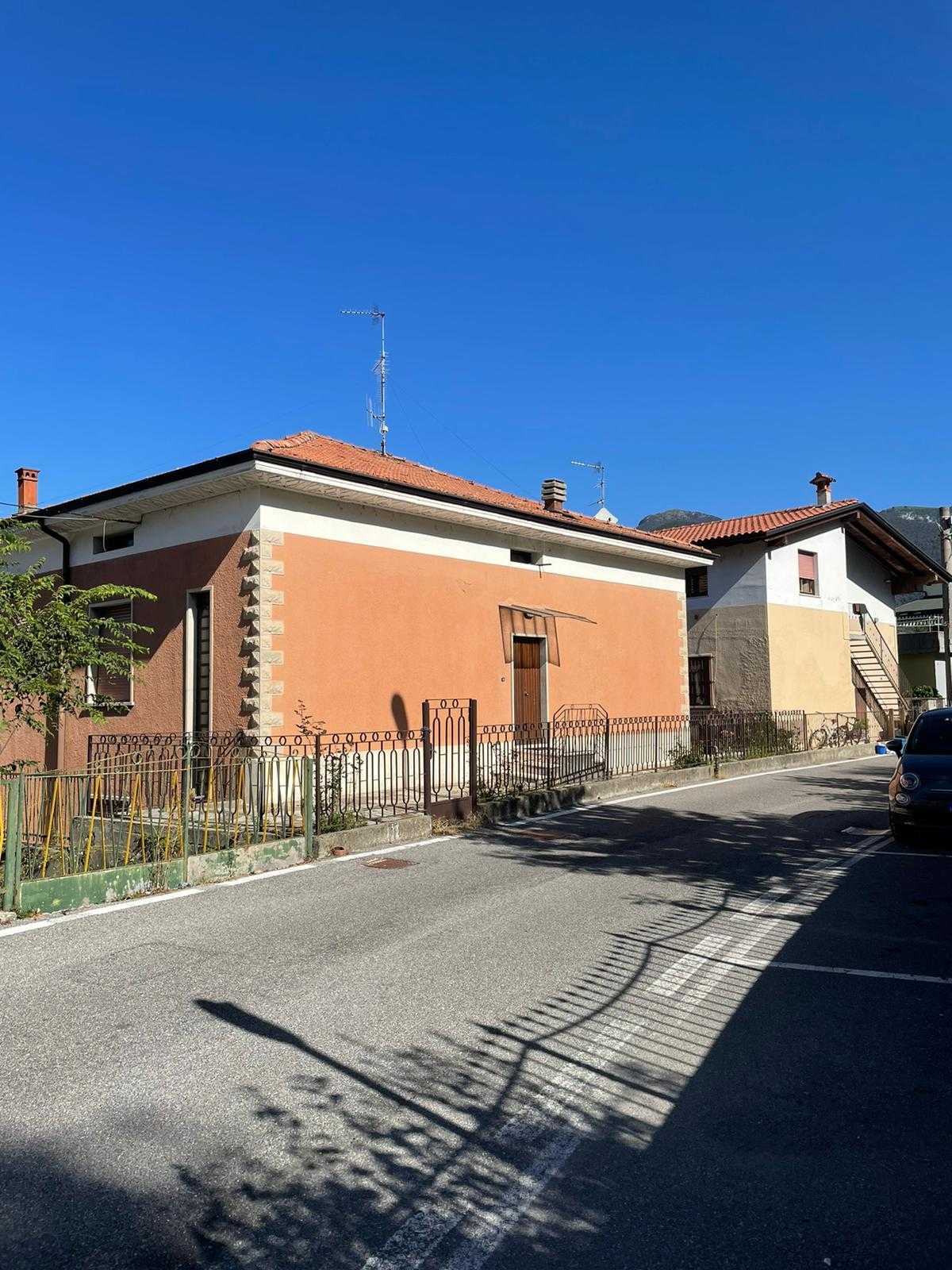 Condominium in Paratico, Lombardy 12240445