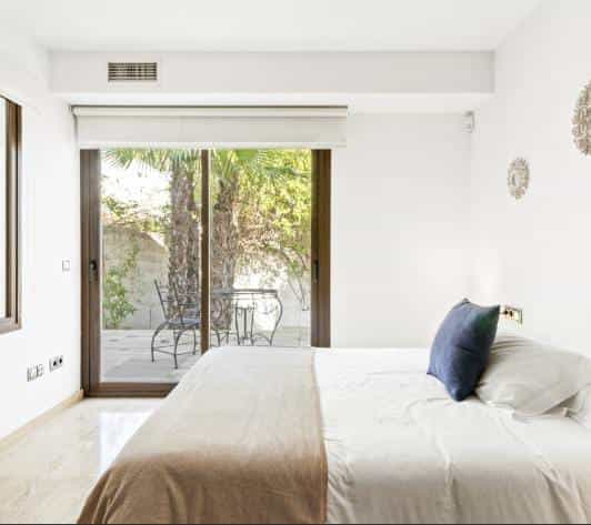 公寓 在 Ibiza, Balearic Islands 12241064