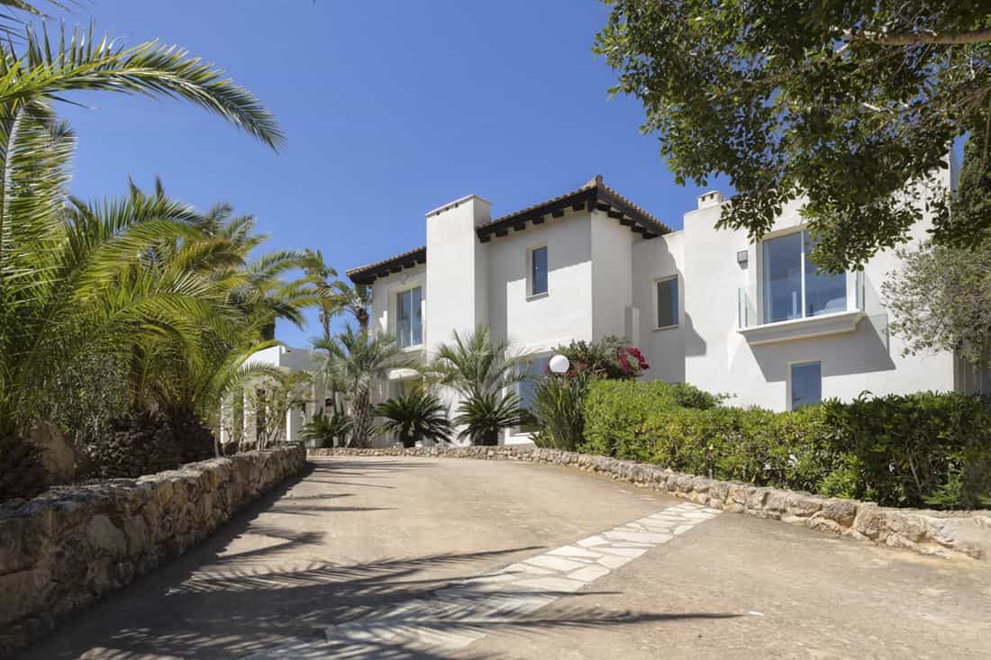 House in San Antonio Abad, Balearic Islands 12241097
