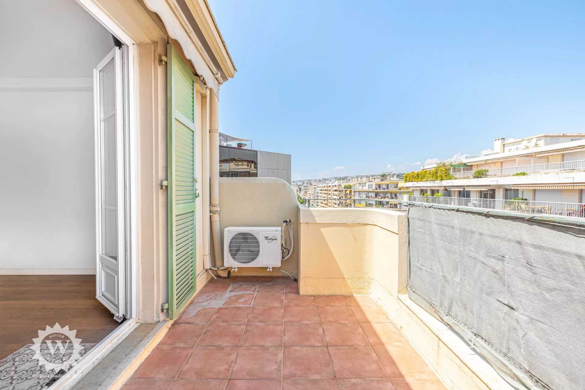 Condominium in Nice, Alpes-Maritimes 12241176
