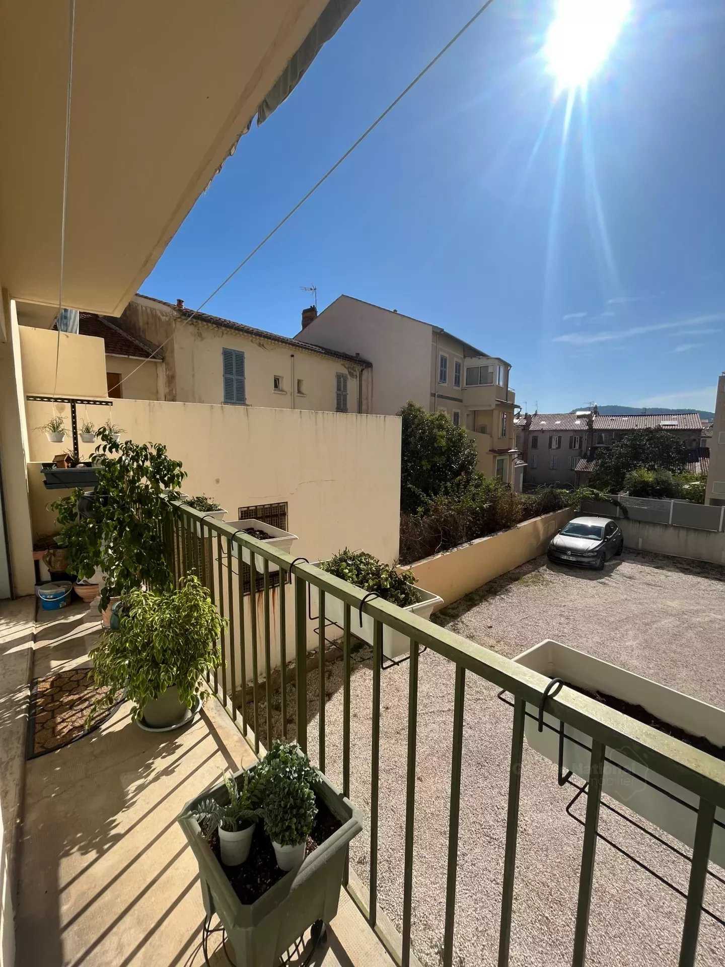 Condominium in Les Salins d'Hyeres, Provence-Alpes-Cote d'Azur 12241214