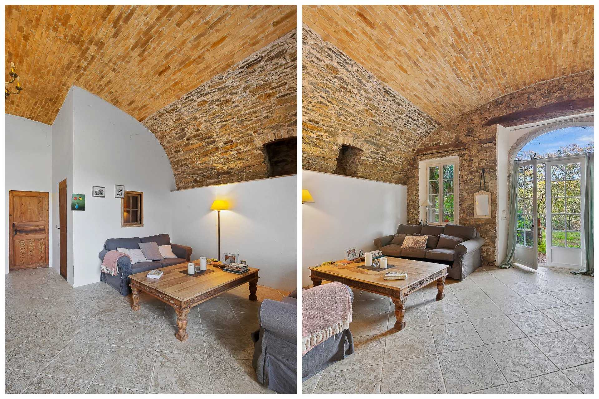 Rumah di La Garde-Freinet, Provence-Alpes-Côte d'Azur 12242942