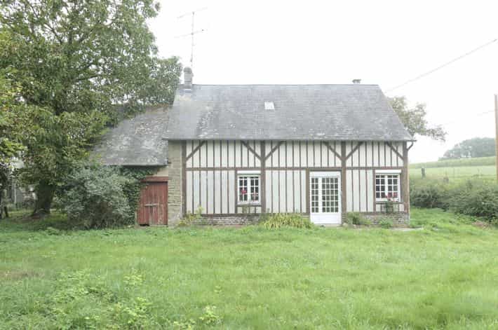 House in Sainte-Marie-du-Bois, Pays de la Loire 12243628