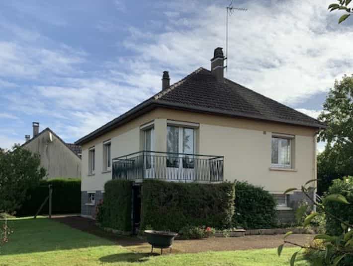 Casa nel Saint-Loup-du-Gast, Pays de la Loire 12243638