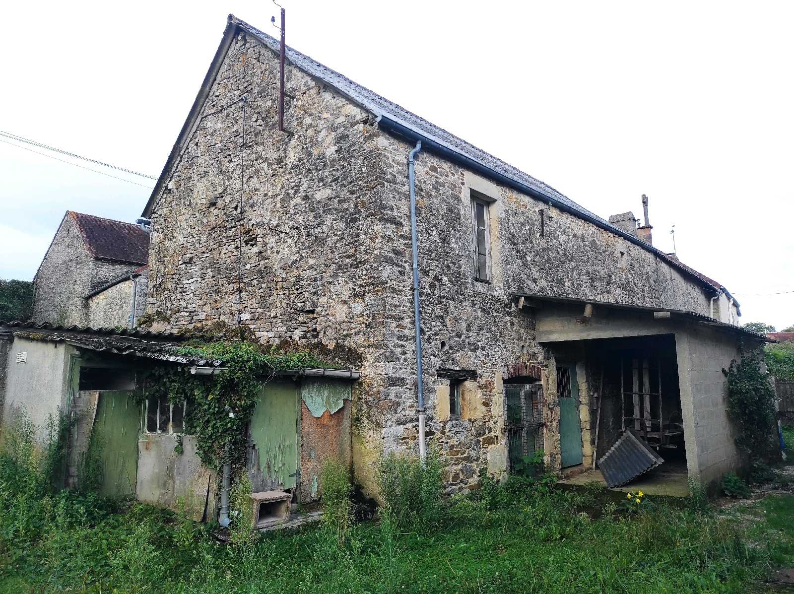 Rumah di Necy, Normandia 12243640