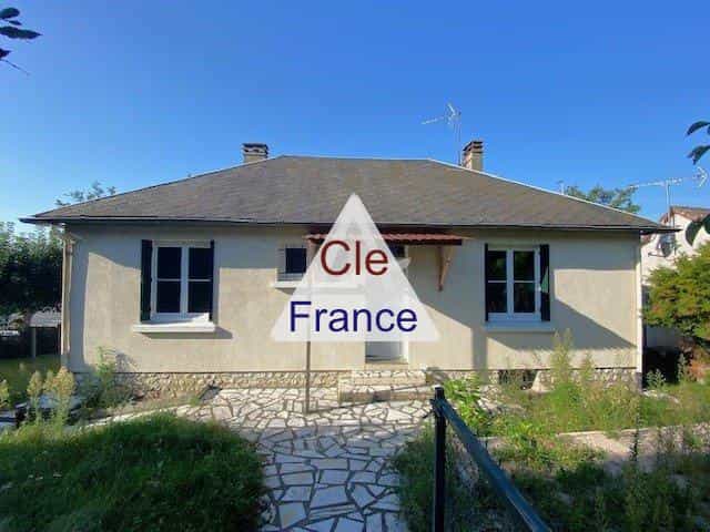 жилой дом в Gien, Centre-Val de Loire 12244690