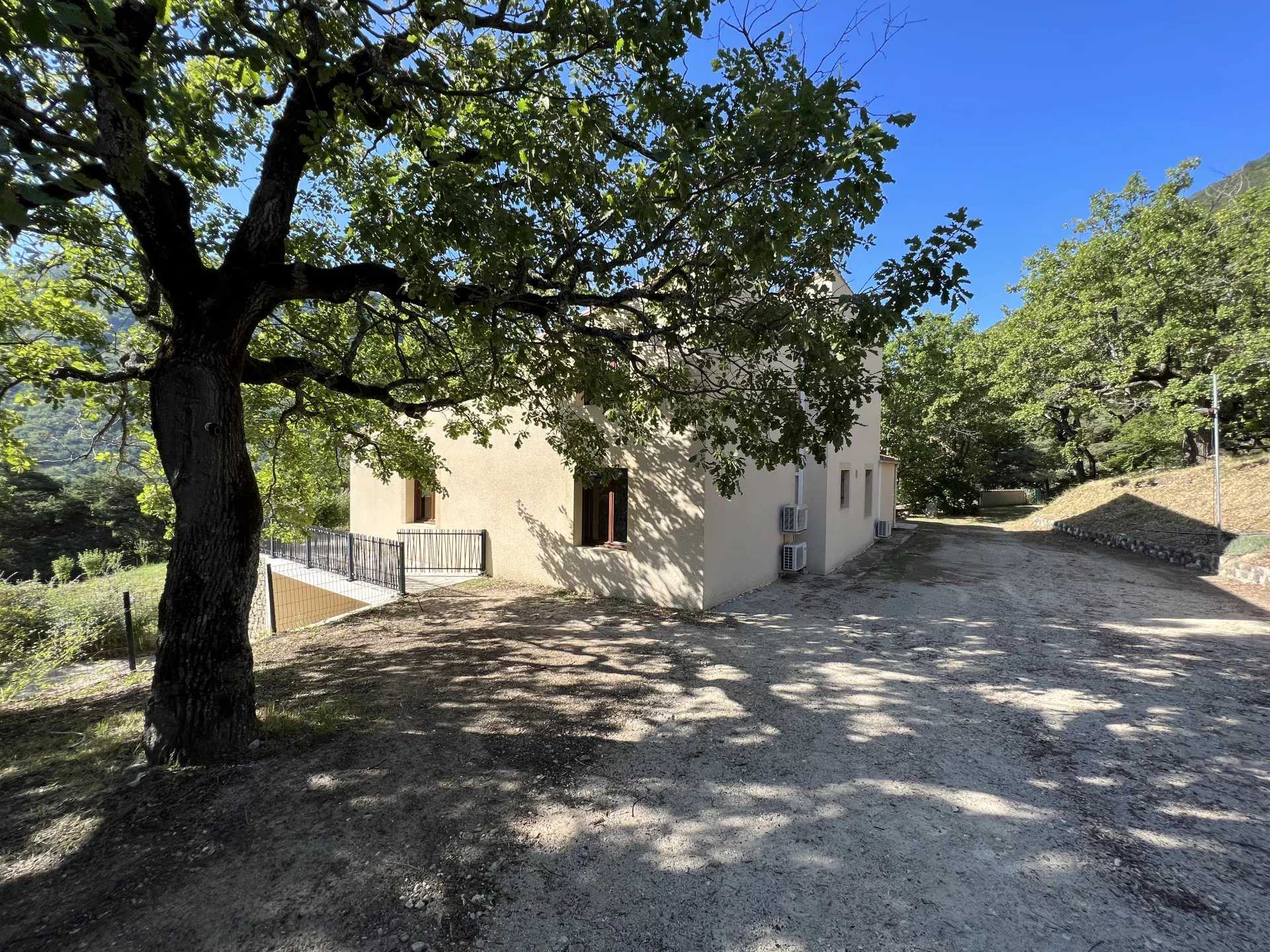 Hus i Dieulefit, Drôme 12244784