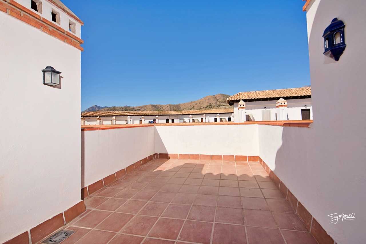 Condominium in Velez de Benaudalla, Andalusia 12245382