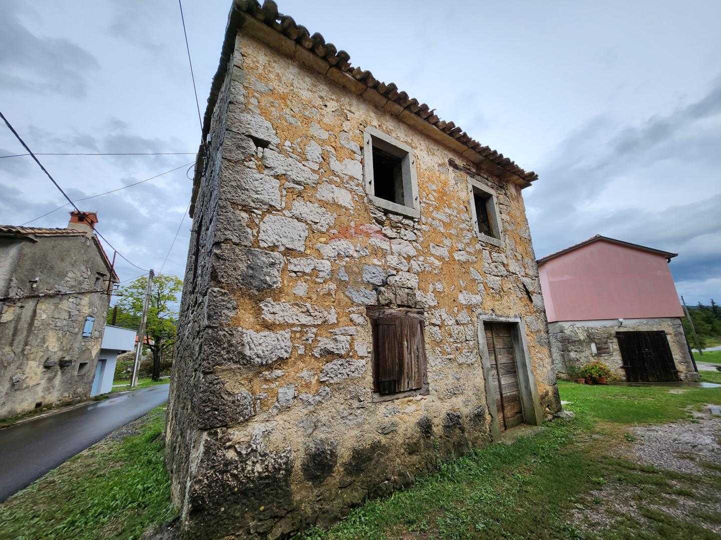 rumah dalam Lupoglav, Istarska Zupanija 12245465