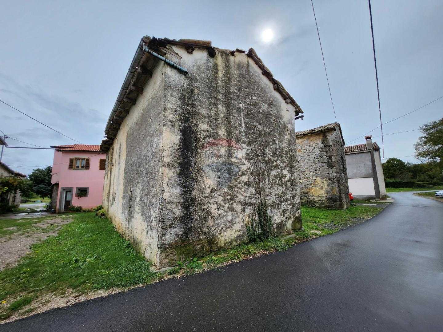 Rumah di Ročko Polje, Istarska županija 12245465