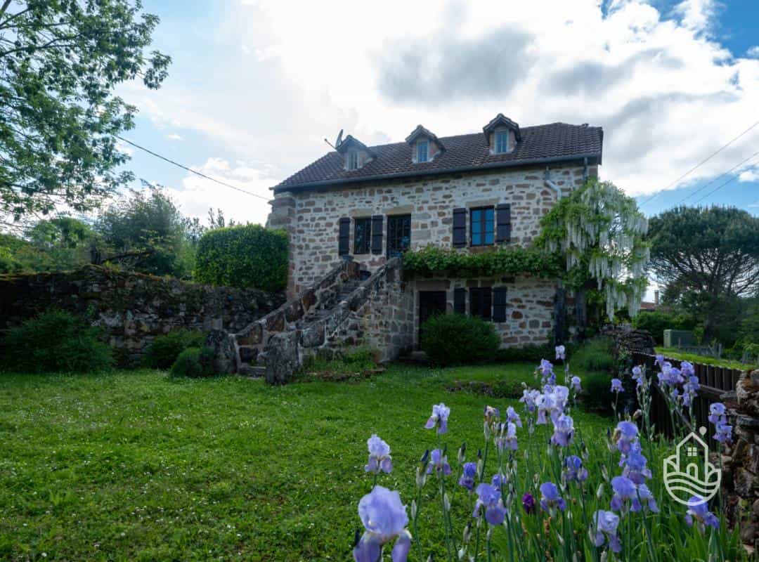 House in Figeac, Occitanie 12246083