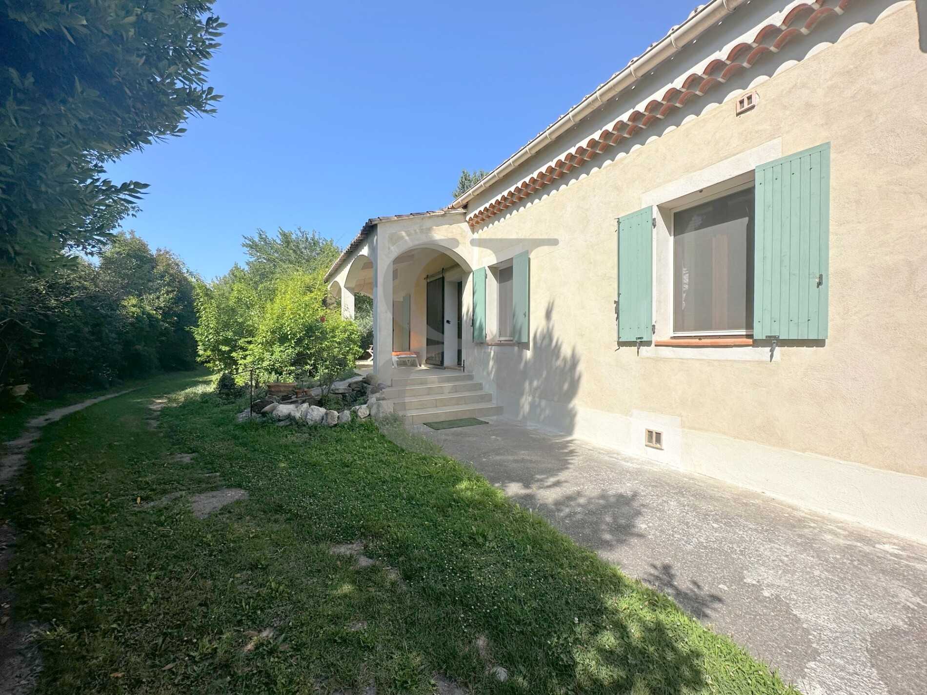 House in Velleron, Provence-Alpes-Cote d'Azur 12246169