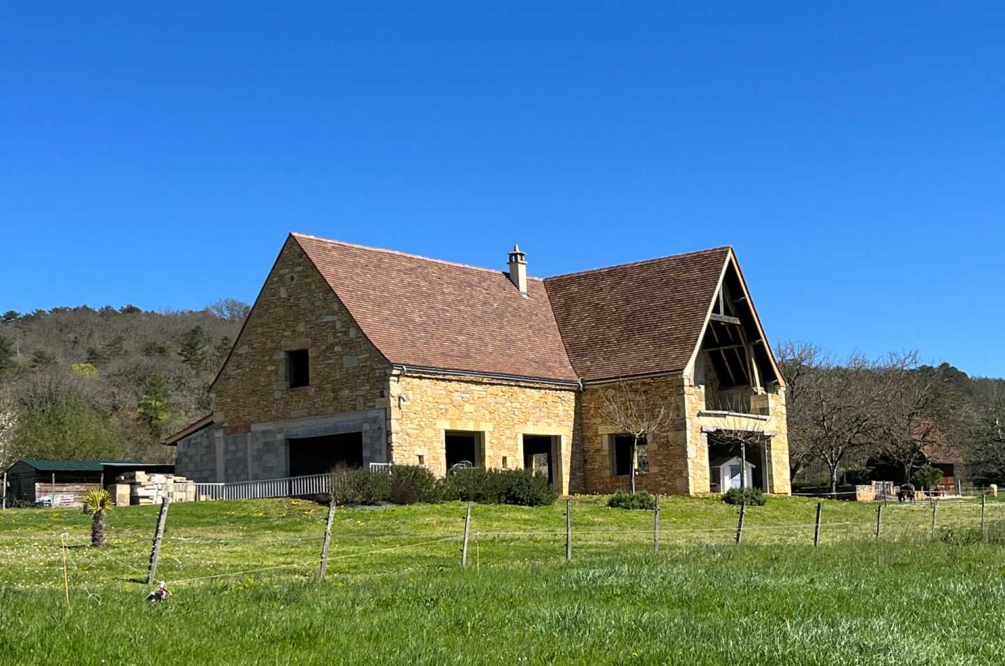 Rumah di Auba, Nouvelle-Aquitaine 12246241