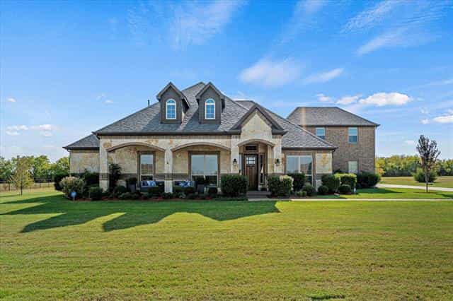 House in McLendon-Chisholm, Texas 12246469