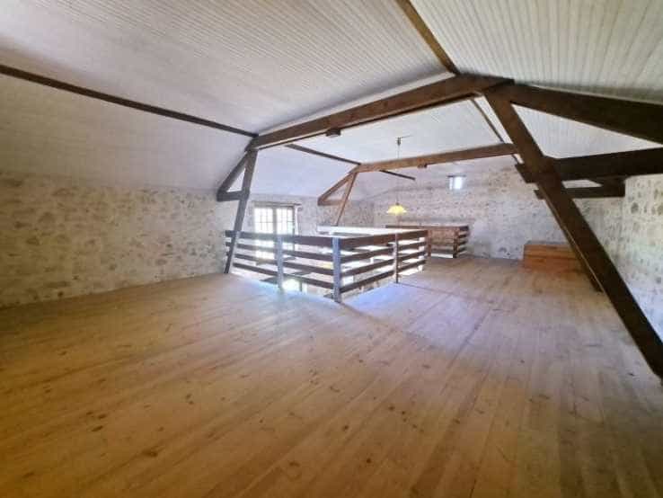 House in Nerac, Nouvelle-Aquitaine 12247166