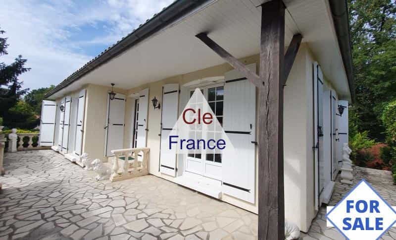Rumah di Fleac, Nouvelle-Aquitaine 12247972