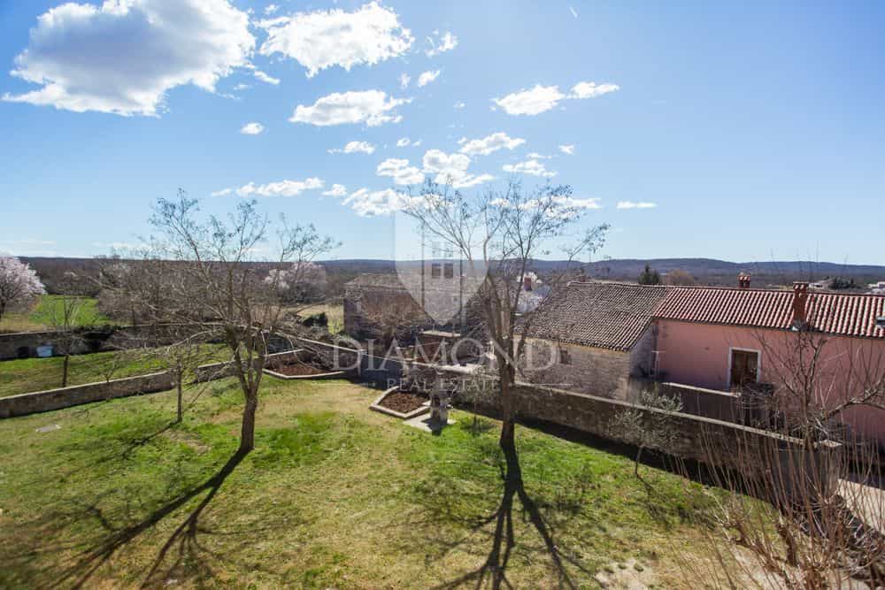 House in Bale, Istria County 12248216