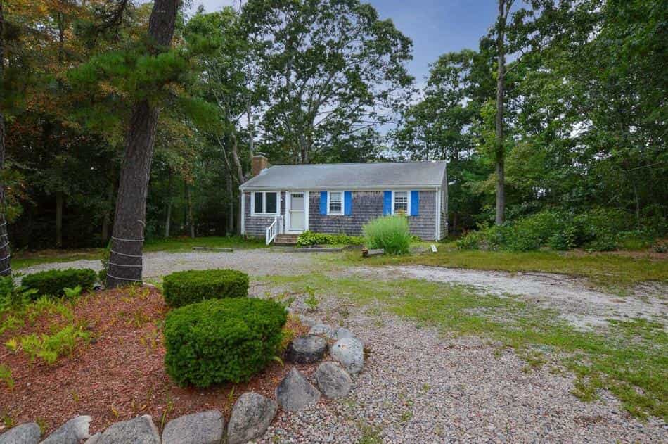 House in East Falmouth, Massachusetts 12250957