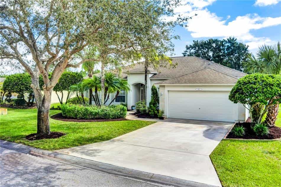 House in Vero Beach South, Florida 12251028