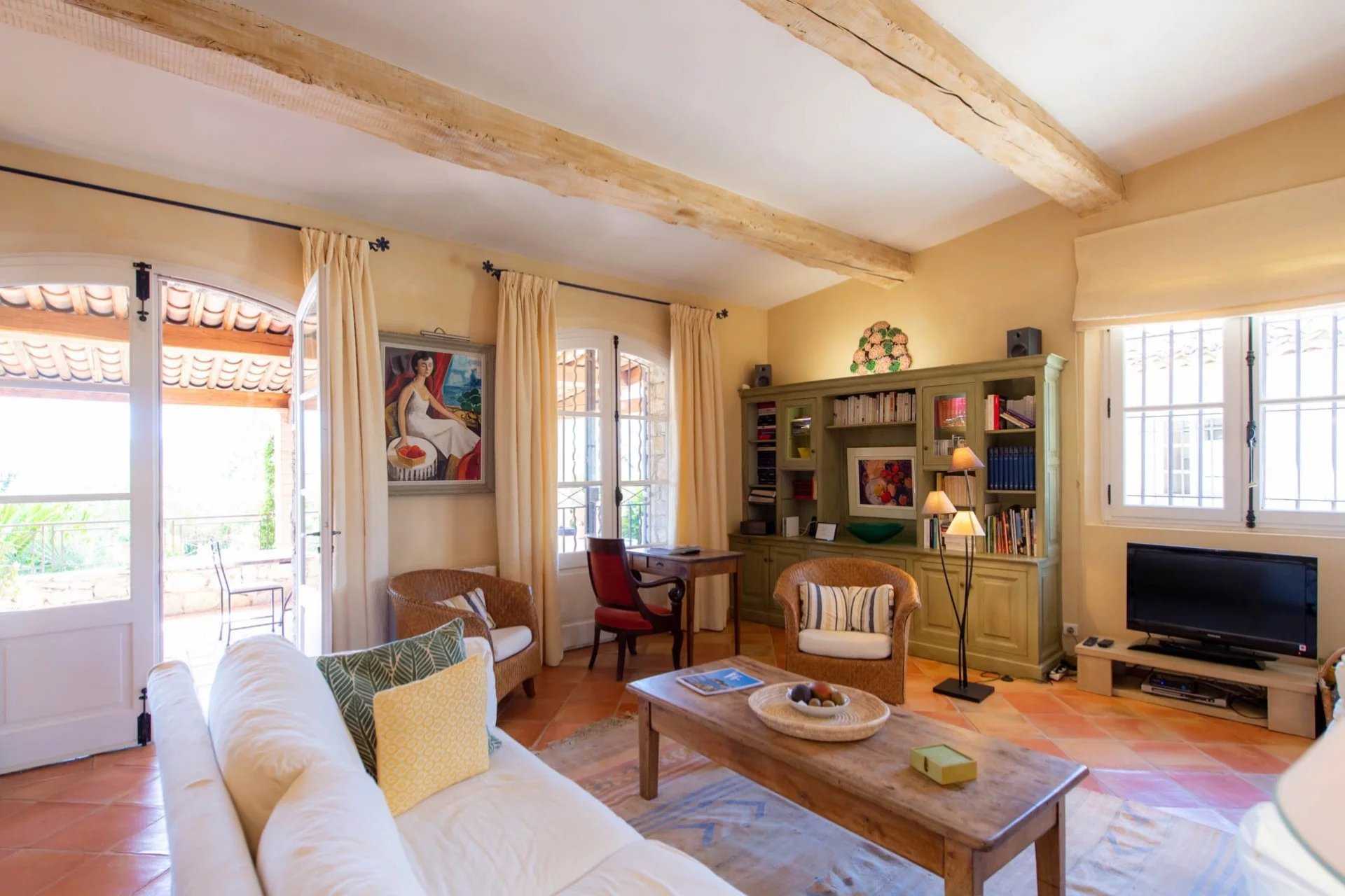 Dom w Grimaud, Provence-Alpes-Côte d'Azur 12251213