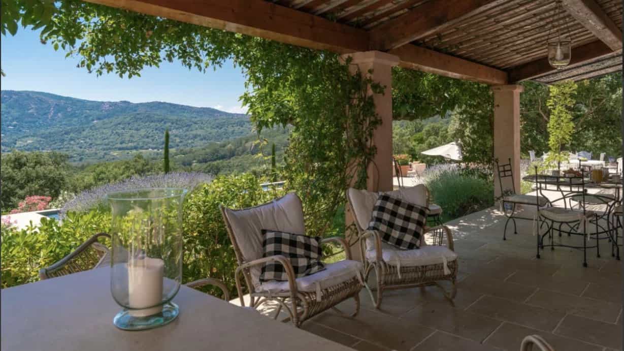 House in La Garde-Freinet, Provence-Alpes-Cote d'Azur 12251214