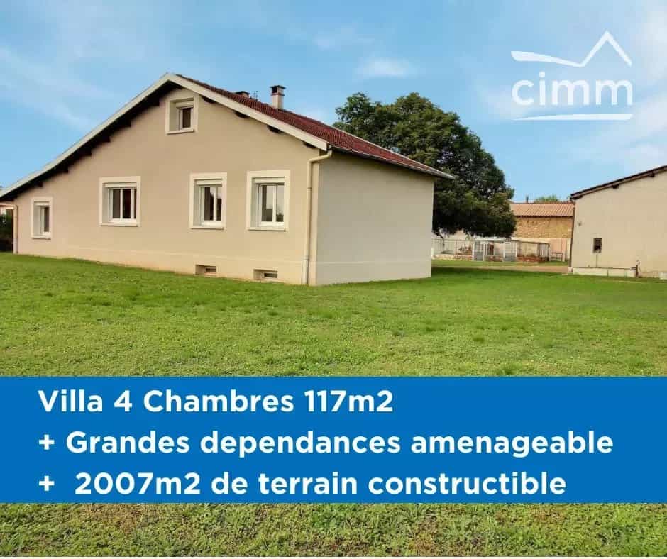 House in Anneyron, Auvergne-Rhone-Alpes 12251922