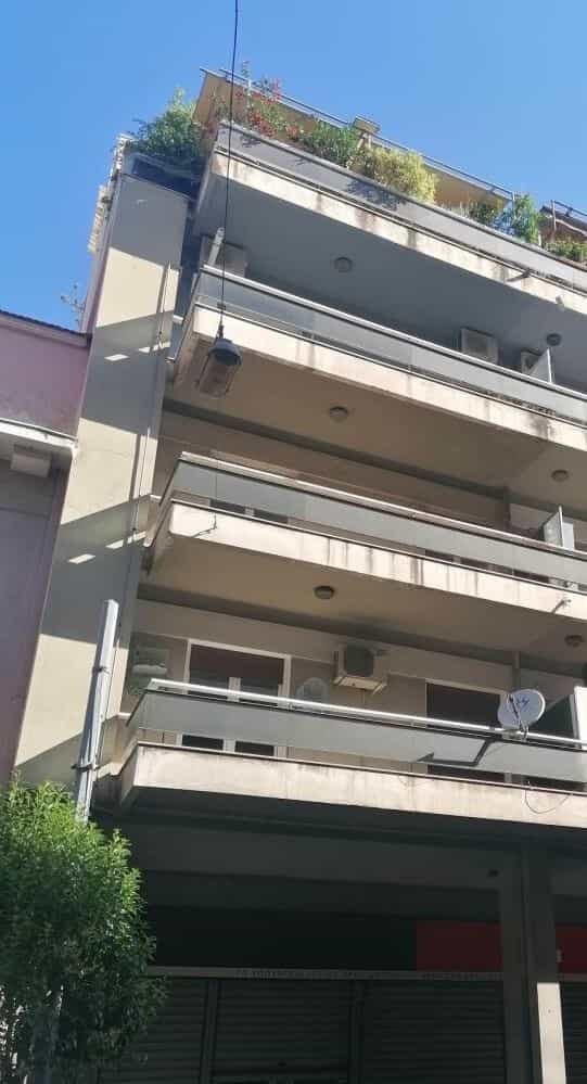 Condominium in Athens, Attiki 12252386