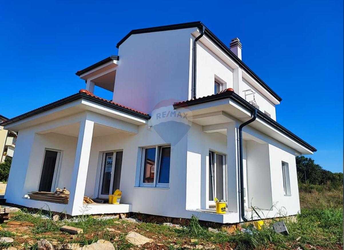집 에 Buje, Istarska županija 12253465
