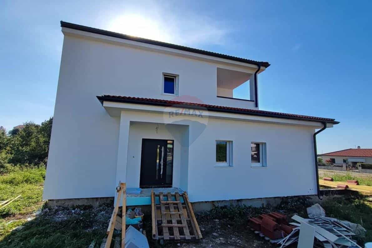 σπίτι σε Buje, Istarska Zupanija 12253465