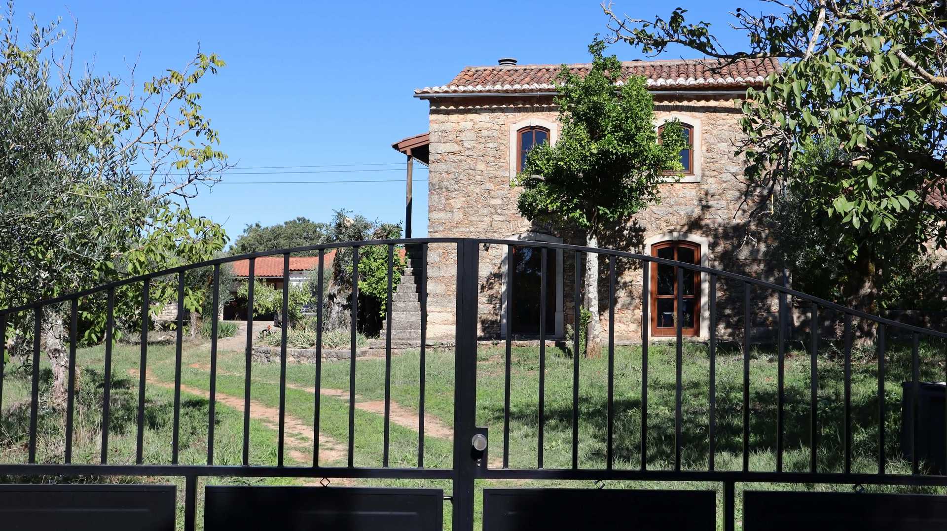 بيت في فيريرا دو زيزير, سانتاريم 12253995