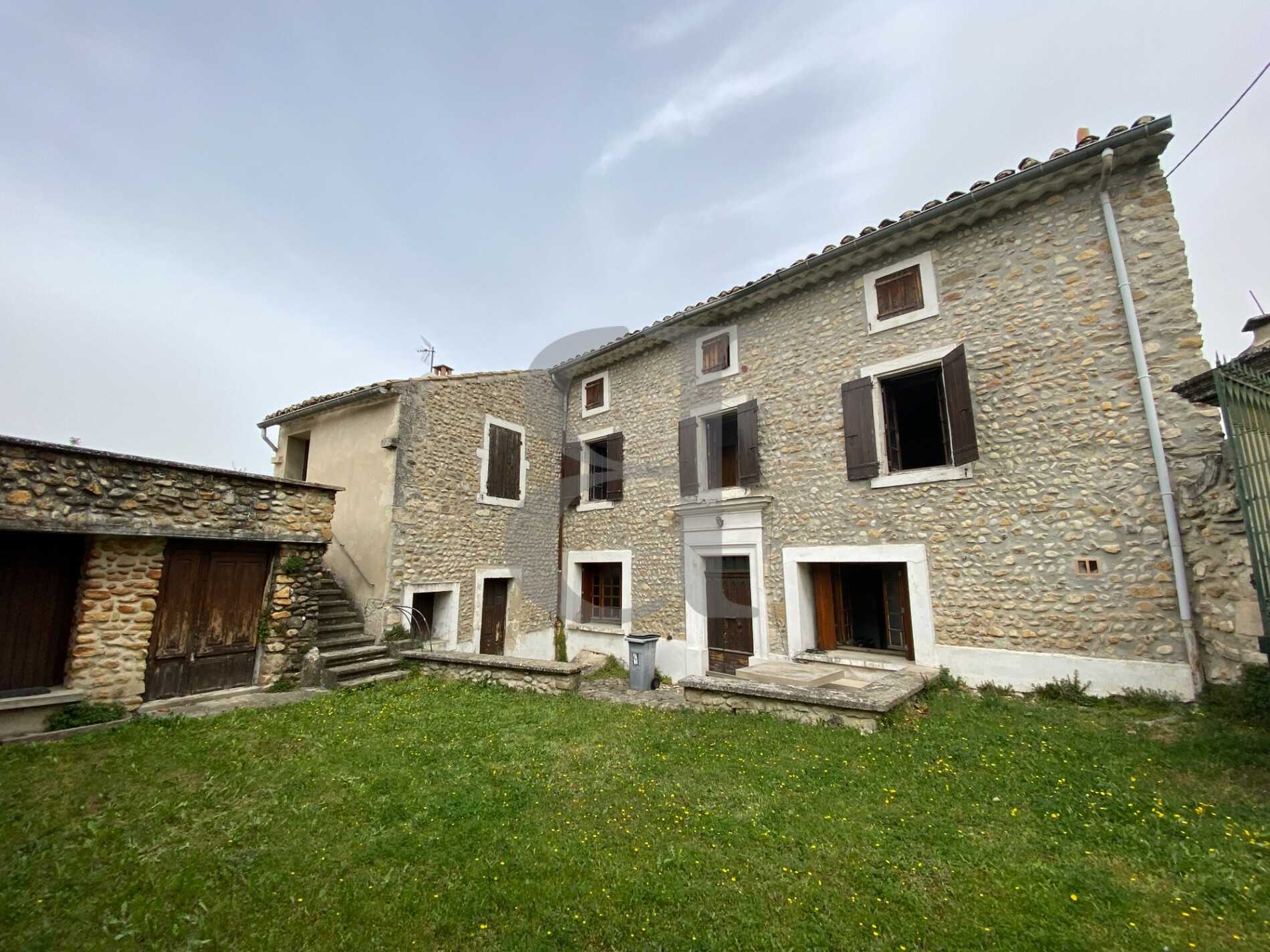 Rumah di Visan, Provence-Alpes-Côte d'Azur 12253997