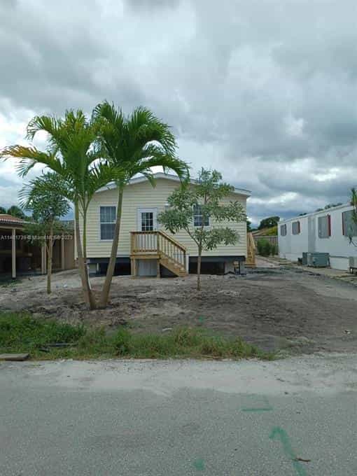 Eigentumswohnung im Dania Beach, Florida 12254338