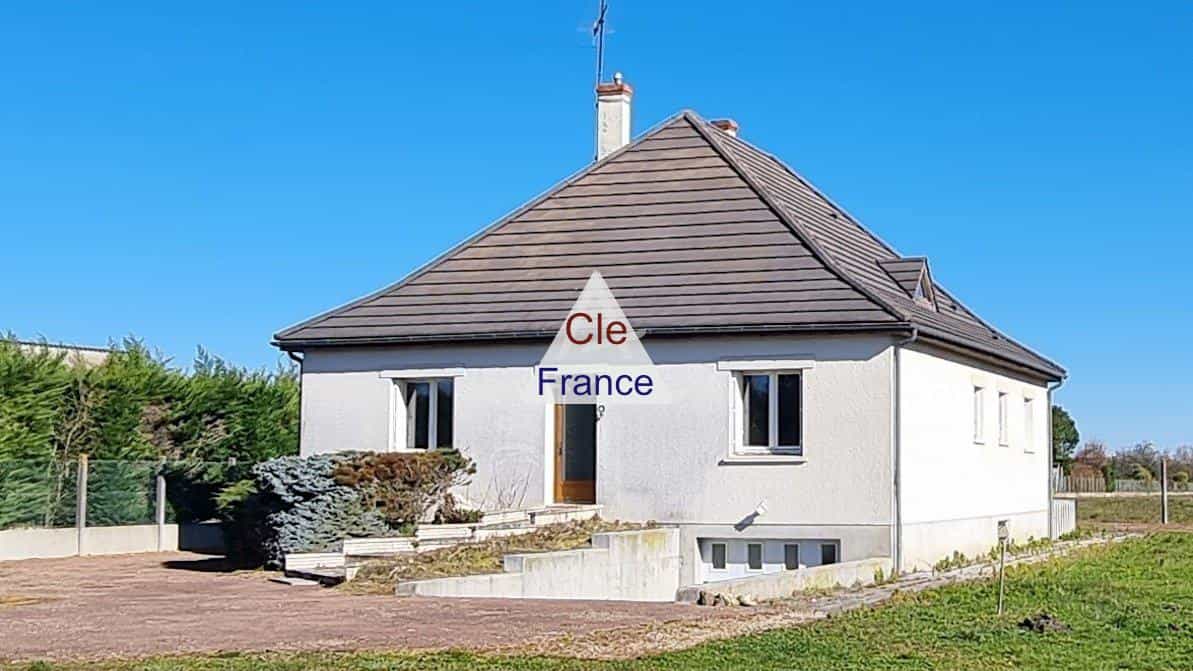 House in Pannes, Centre-Val de Loire 12254399