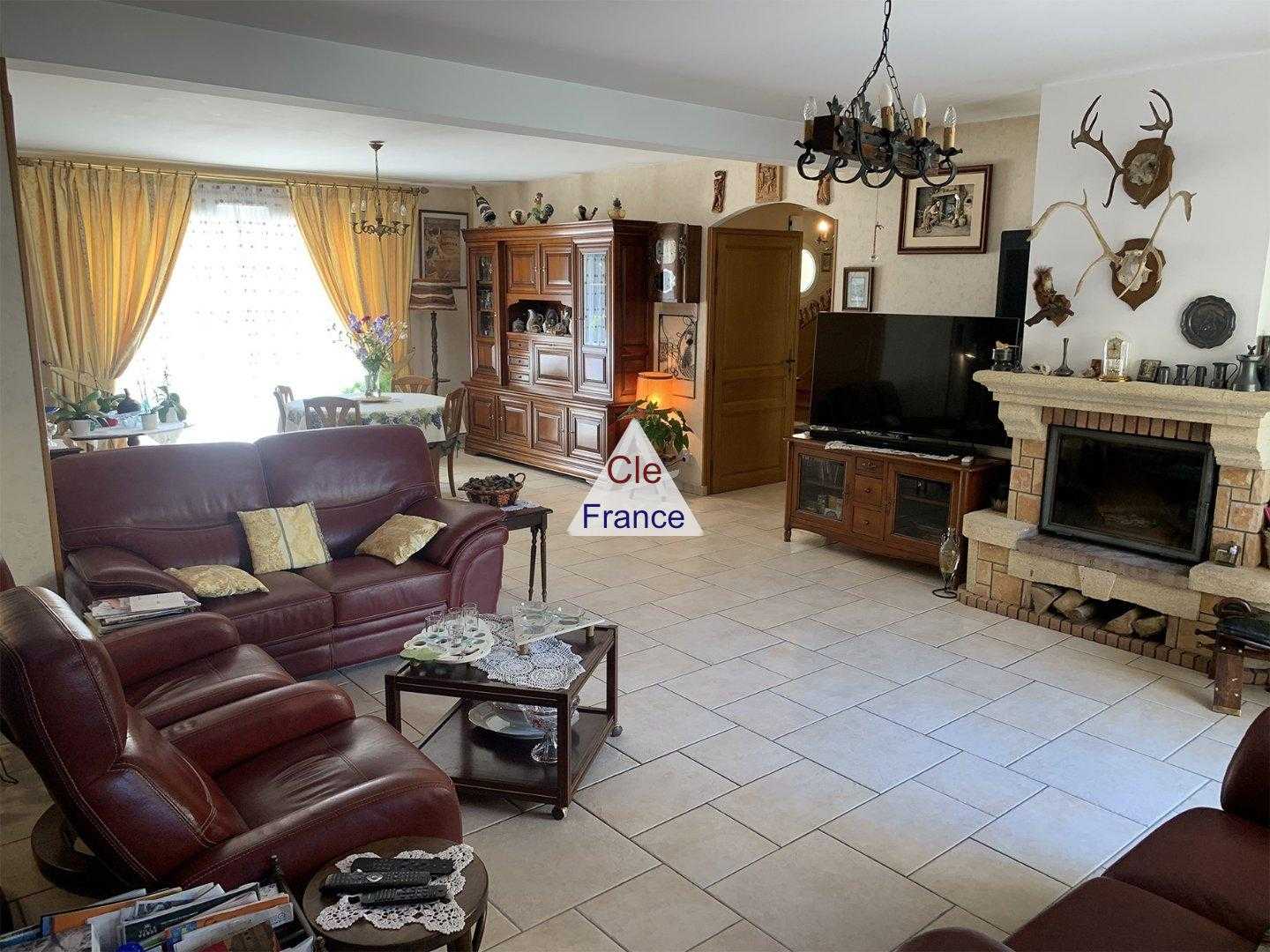House in Courtisols, Grand Est 12254406