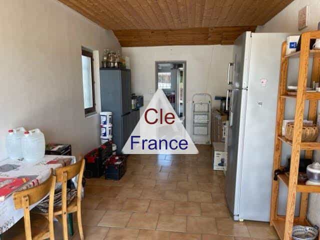 Rumah di Paulhan, Occitanie 12254410