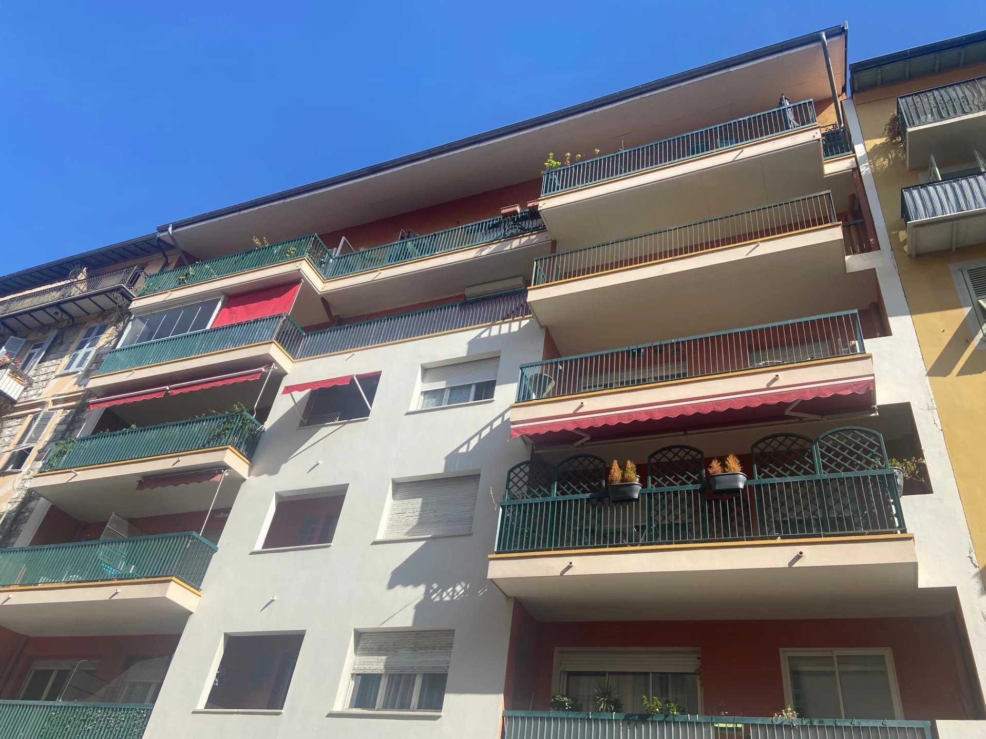 Condominium in Nice, Alpes-Maritimes 12255425