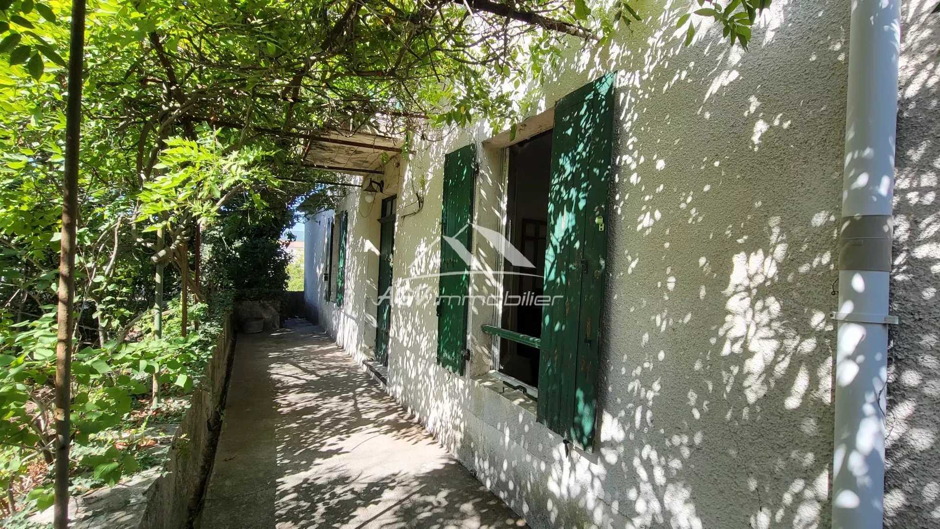 Haus im Saint-Christol-lez-Ales, Okzitanien 12255444